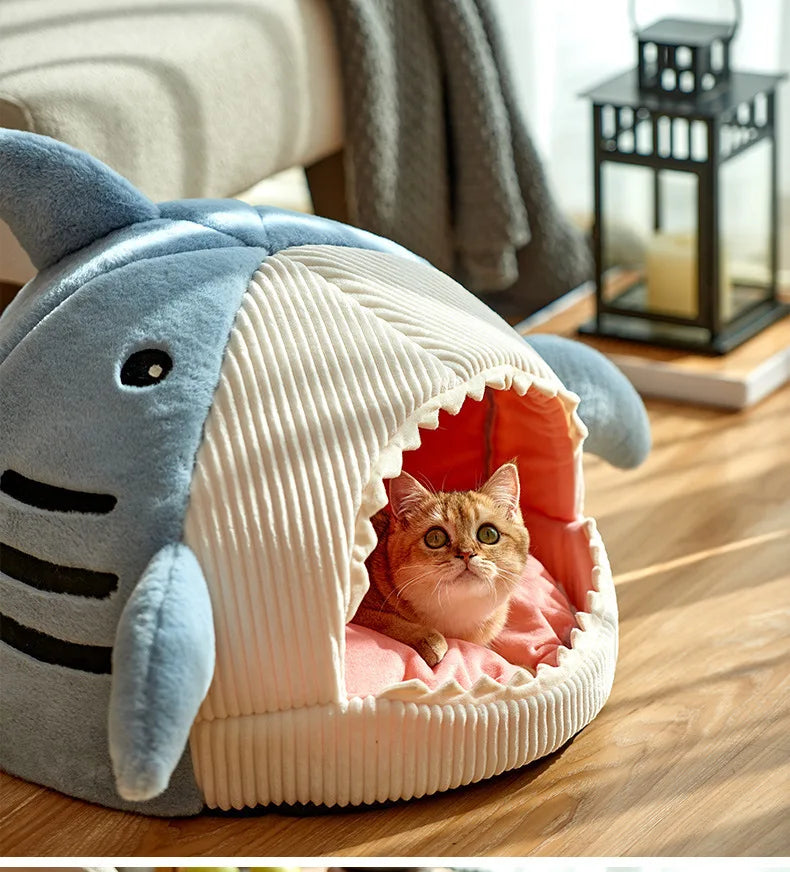 Wholesale Comfortable Luxury Enclosed Blue Shark Shaped Plush Pet Large Bed Washable Dog Cat Cushion