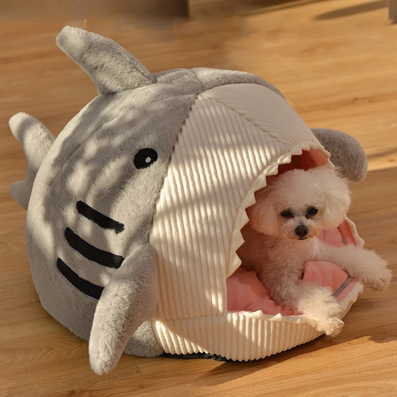 Wholesale Comfortable Luxury Enclosed Blue Shark Shaped Plush Pet Large Bed Washable Dog Cat Cushion