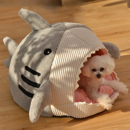 Wholesale Comfortable Luxury Enclosed Blue Shark Shaped Plush Pet Large Bed Washable Dog Cat Cushion